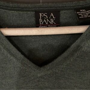 Jos A Banks Sweater Vest